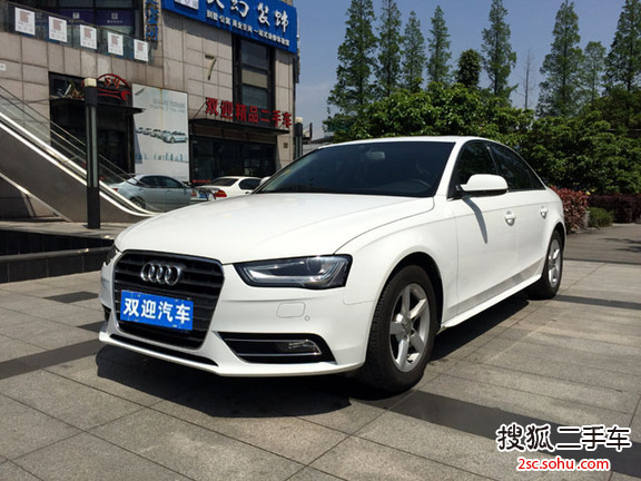 奥迪A4L2013款35 TFSI 自动标准型