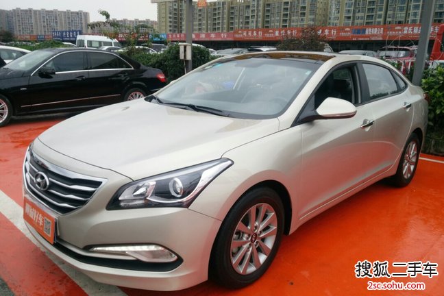 现代名图2014款1.8L 自动智能型