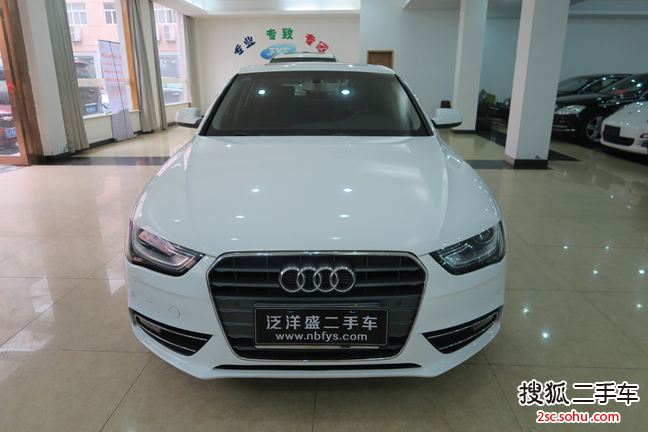 奥迪A4L2013款35 TFSI 自动标准型