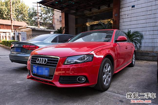 奥迪A4L2010款2.0TFSI 豪华型