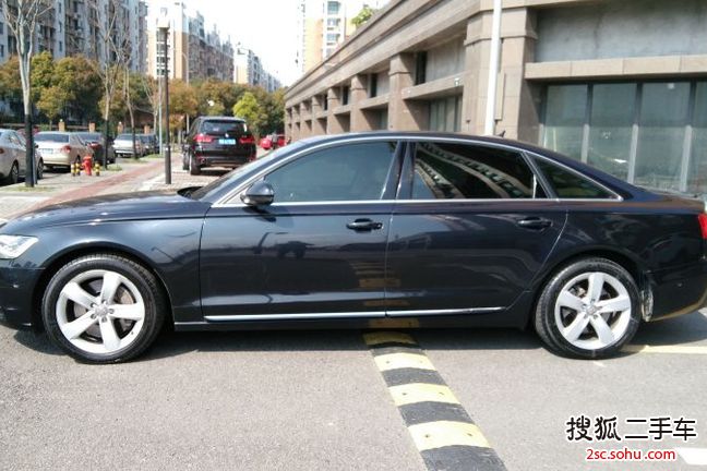 奥迪A6L2012款50 TFSI quattro 豪华型(3.0T)