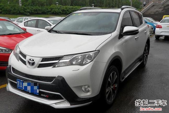 丰田RAV42015款2.5L 自动四驱精英版