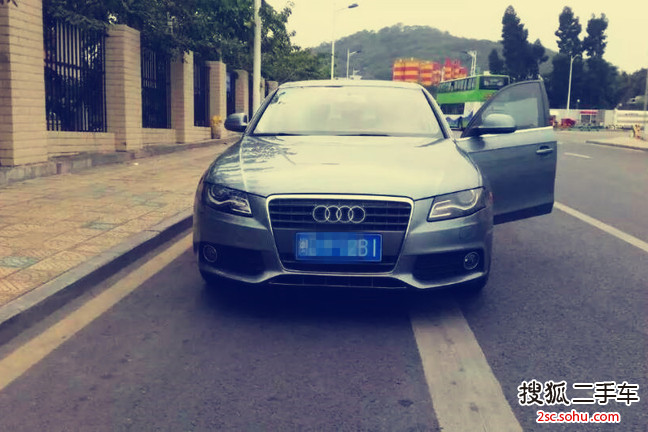 奥迪A4L2009款2.0TFSI 舒适型