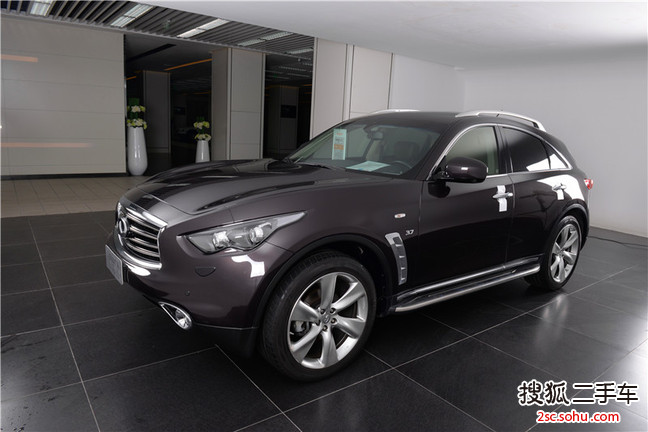 英菲尼迪QX702013款3.7L 超越版