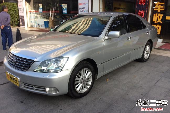 丰田皇冠2007款3.0L Royal Saloon标准