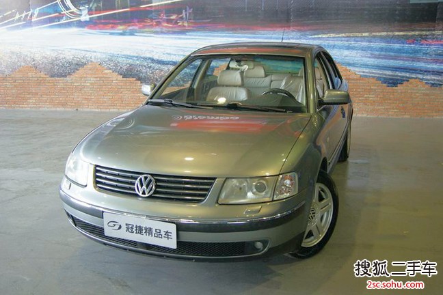 大众帕萨特领驭2003款2.8V6 豪华型自动5速