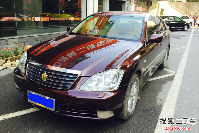 丰田皇冠2007款2.5L Royal 导航版