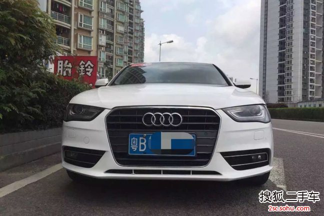 奥迪A4L2013款35 TFSI 自动技术型