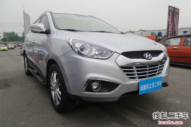 现代ix352010款2.0L 自动两驱精英版GLS 