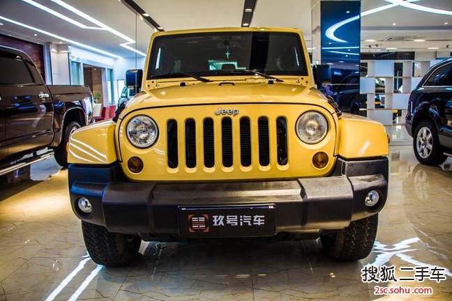 Jeep牧马人四门版2013款3.6L 撒哈拉