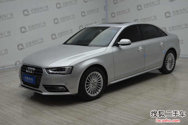 奥迪A4L2013款30 TFSI 自动舒适型