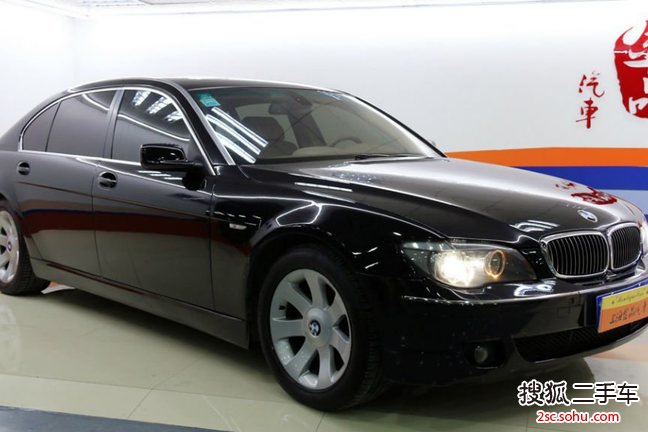 宝马7系2005款750Li