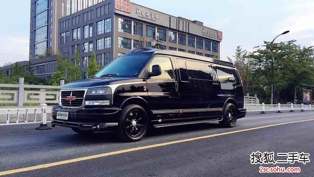 GMC Savana2013款6.0L 长轴领袖至尊版