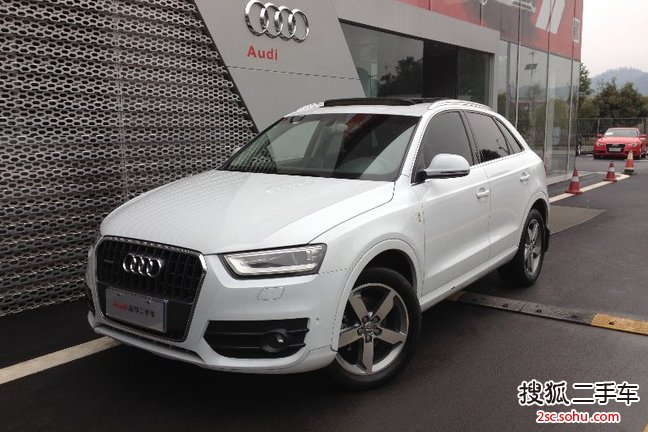 奥迪Q32015款35 TFSI quattro 豪华型