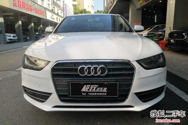 奥迪A4L2013款35 TFSI 自动技术型