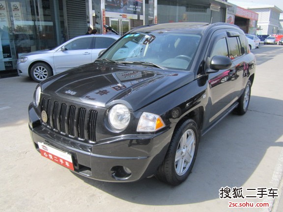 Jeep指南者2010款2.4L 运动版