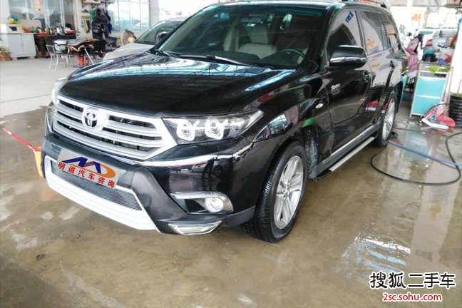 丰田汉兰达2013款2.7L 两驱5座紫金版