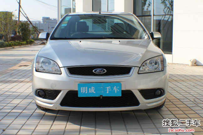 福特福克斯三厢2008款1.8L 手动舒适型