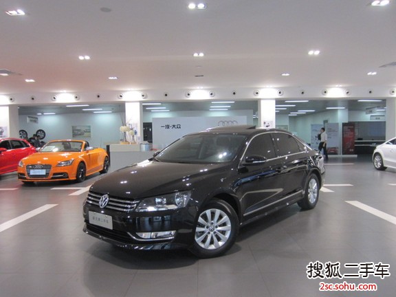 大众帕萨特2015款1.4TSI DSG尊荣版