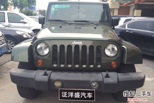 Jeep牧马人四门版2008款3.8L 撒哈拉