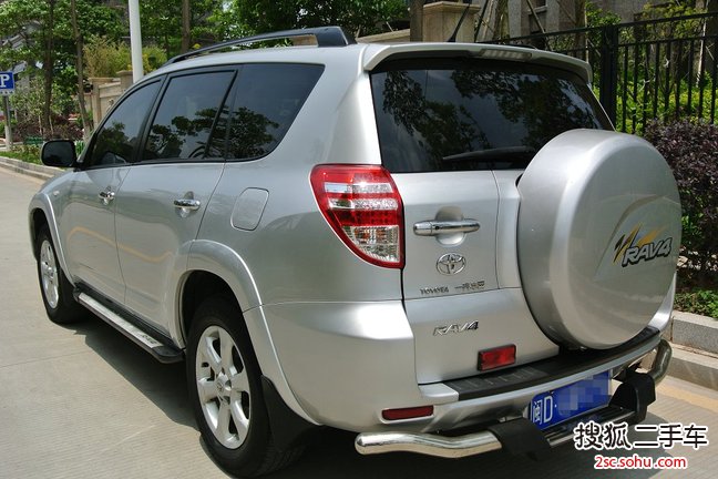 丰田RAV42009款2.4L 自动 豪华导航版