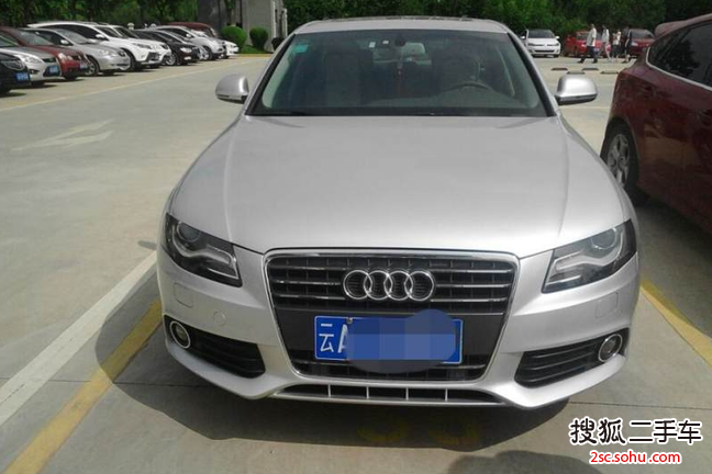 奥迪A4L2011款2.0TFSI 技术型