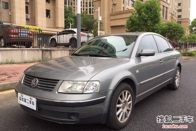 大众帕萨特领驭2005款1.8T 豪华型手自一体5速