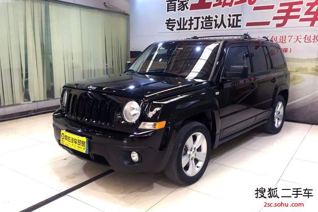 Jeep自由客2014款2.4L 运动版