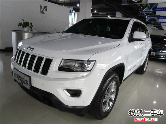 Jeep大切诺基2014款3.6L 舒适导航版