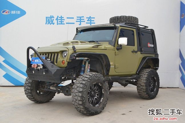 Jeep牧马人两门版2012款3.6L Sahara 极地版