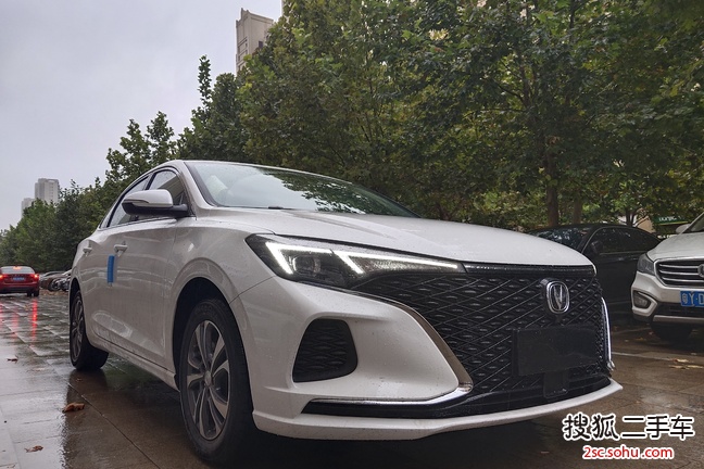 长安逸动 PLUS2020款1.6L GDI 自动豪华型