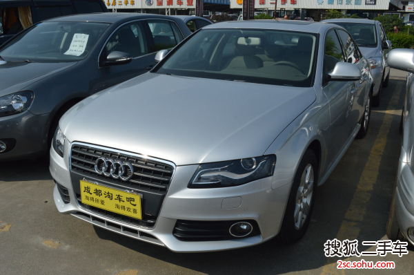 奥迪A4L2012款2.0TFSI 舒适型