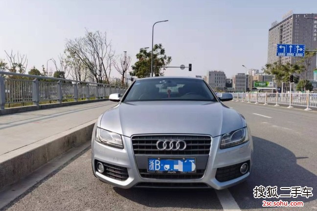 奥迪A5掀背2010款2.0TFSI 豪华型