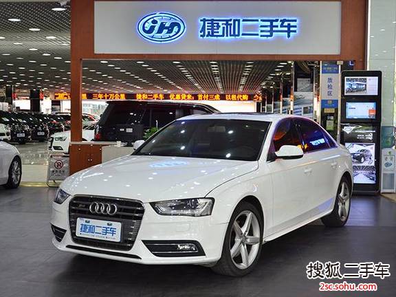 奥迪A4L2013款35 TFSI 自动标准型