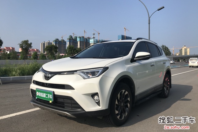 丰田RAV4荣放2016款荣放 2.5L 自动四驱尊贵版