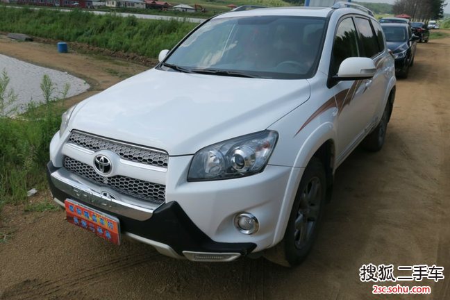 丰田RAV42012款炫装版 2.0L 自动四驱 