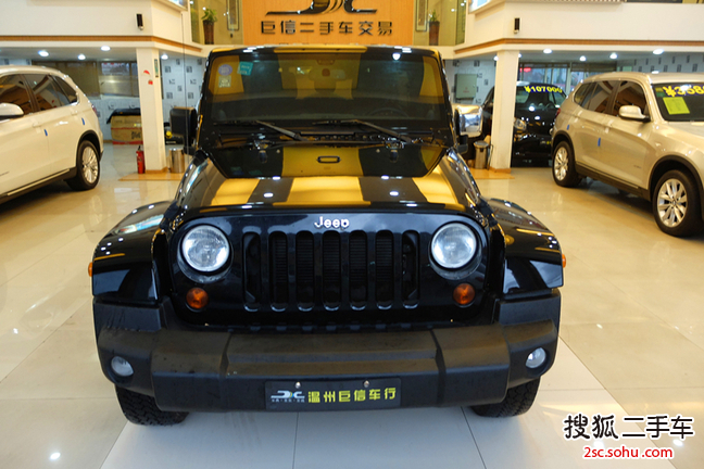 Jeep牧马人四门版2013款3.6L 撒哈拉