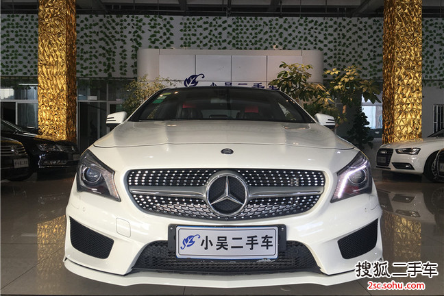 奔驰GLA级2015款GLA 220 4MATIC 豪华型