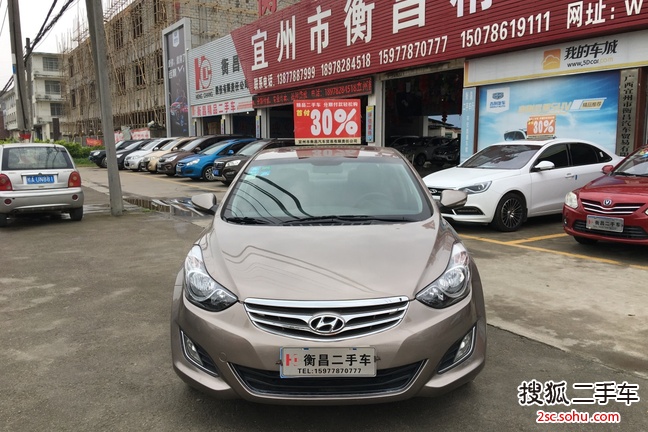 现代朗动2012款1.6L 手动领先型