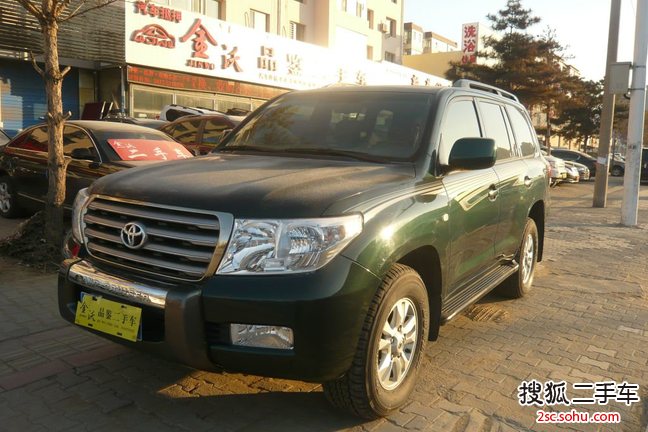 丰田兰德酷路泽2010款4.0L VX