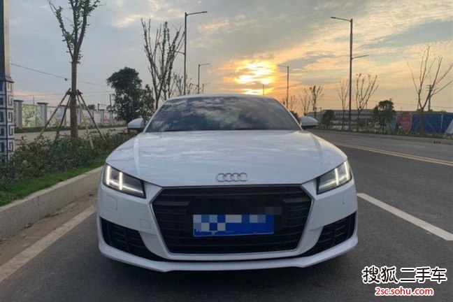 奥迪TT2015款TT Coupe 45 TFSI quattro