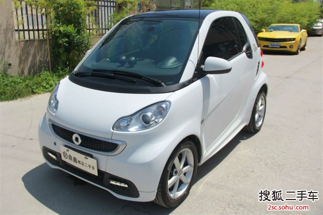 smartfortwo2014款1.0T 硬顶城市光波激情版