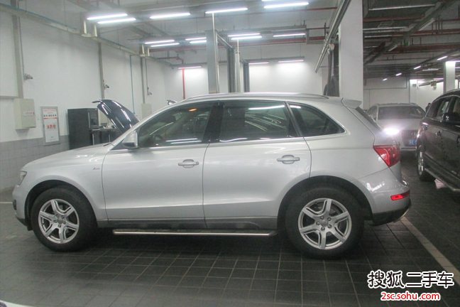 奥迪Q52011款2.0TFSI 进取型