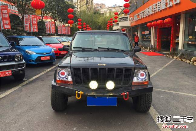 Jeep切诺基2004款顺途BJ6420A