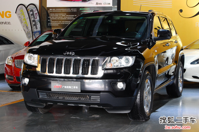 Jeep大切诺基2012款3.6L 舒适导航版