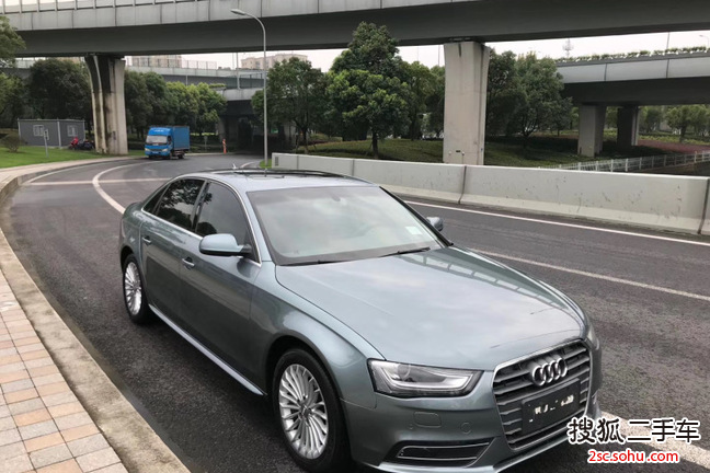 奥迪A4L2013款35 TFSI 自动技术型