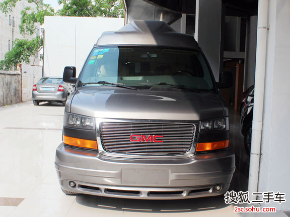 GMC Savana2013款6.0L 领袖级商务车