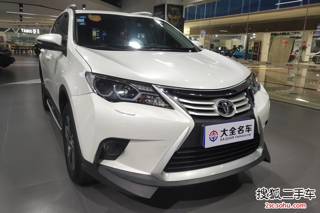 丰田RAV4荣放2016款荣放 2.0L CVT两驱风尚版