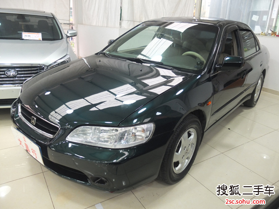 本田雅阁2001款2.3 VTi-E 自动