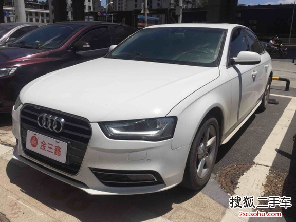 奥迪A4L2013款35 TFSI 自动舒适型